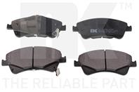 Колодки тормозные дисковые передние с звуковым предупреждением износа,прижимной пластиной и аксессуарами / TOYOTA Auris,Avensis,Verso 06~18