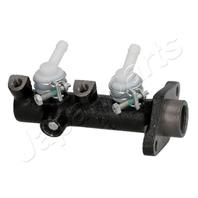 Главный тормозной цилиндр Mitsubishi L300